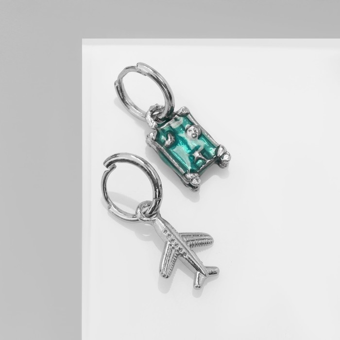 Серьги эмаль «Брелок» самолет и чемодан, цвет голубой в серебре Серьги эмаль «Брелок» самолет и чемодан, цвет голубой в серебре