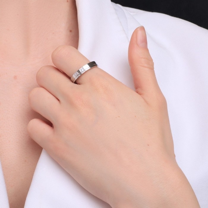 Кольцо XUPING нимб, цвет белый в серебре, размер 18 Кольцо XUPING нимб, цвет белый в серебре, размер 18