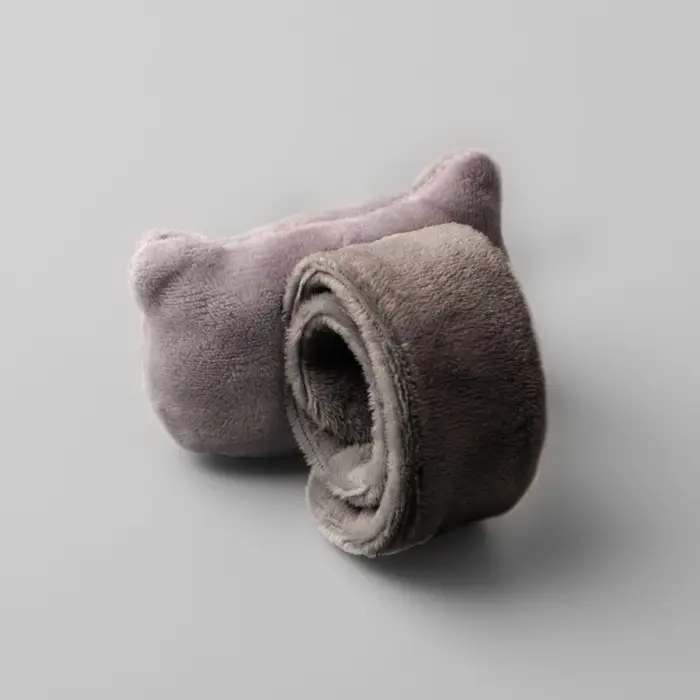 Игольница на браслете &laquo;Кошка&raquo;, 23&times;6.5 см, серая