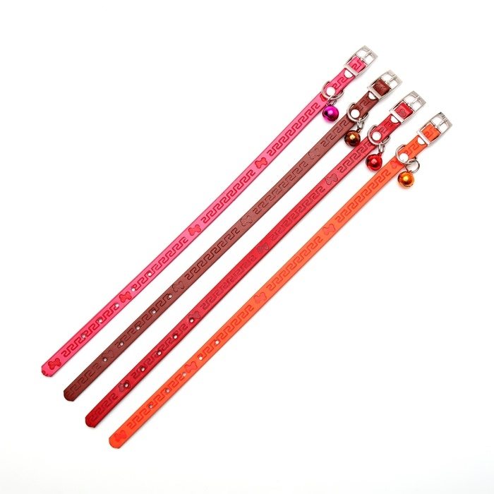 Ошейник с тиснением Ошейник с тиснением "Косточки и завитушки", основа TPR, 30 х 1 см, микс цветов