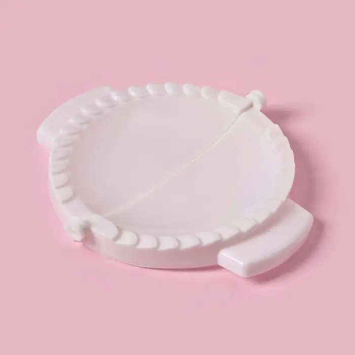 Форма для лепки чебуреков Доляна, d=18 см, белая