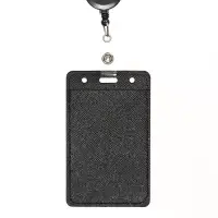 Бейдж - карман вертикальный кожзам, внешний размер 110&times;68 мм, внутренний размер 85&times;54 мм, рулетка 60 см, чёрный