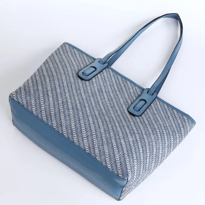 Сумка женская тоут на молнии, 30&times;11&times;25 см, голубая