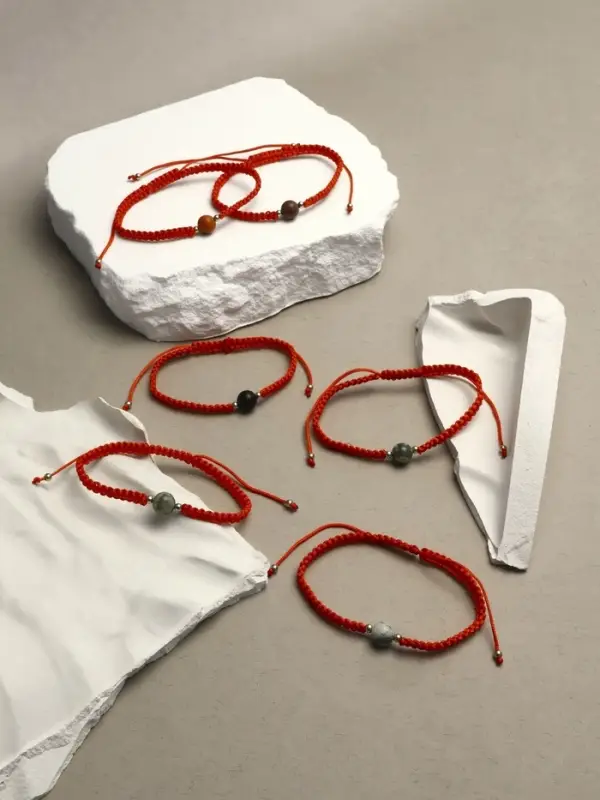 Браслет-оберег &laquo;Красная нить&raquo;, шар №8, цветной в серебре