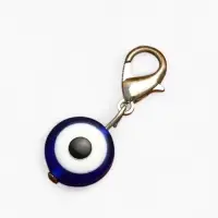 Шарм для браслета на карабине от сглаза &laquo;Заряжено на удачу&raquo;