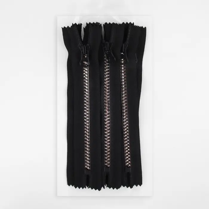 Молния «Трактор», №8, неразъёмная, замок автомат, 18 см, чёрная Молния «Трактор», №8, неразъёмная, замок автомат, 18 см, чёрная