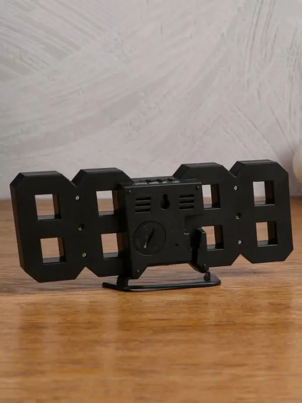 Часы электронные настольные &laquo;Цифры&raquo;, с подвесом, синяя индикация, 16.5&times;6&times;3 см, от USB