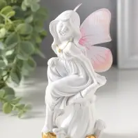 Сувенир полистоун "Девочка-бабочка на грибочке" белый 5,5х7х14,5 см