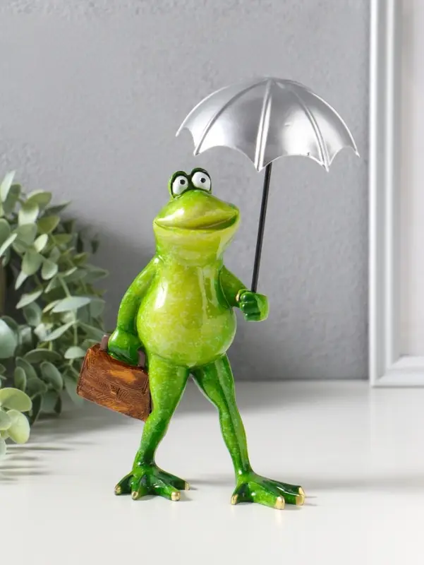 Фигурка полистоун лак &laquo;Лягуха под зонтом&raquo;, 21.5&times;9.5&times;16 см