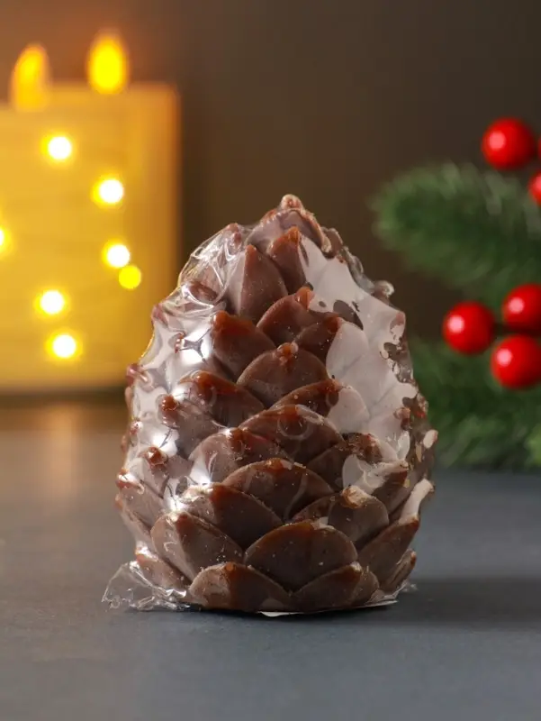 Свеча декоративная «Шишка новогодняя», 6×7.5 см Свеча декоративная «Шишка новогодняя», 6×7.5 см