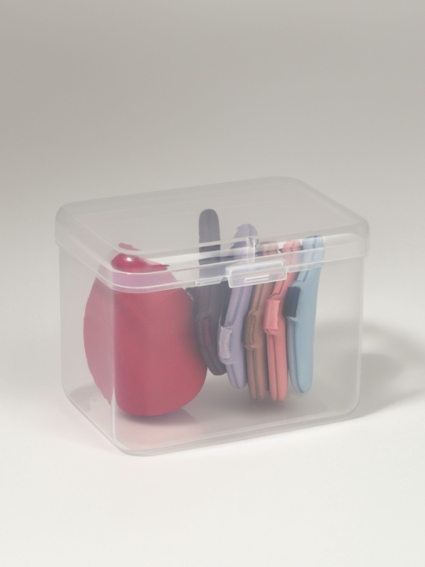 Набор спонжей д/макияжа 6 шт: 5 пуховок, 1 капля в пласт футляре латекс МИКС пакет QF Набор спонжей д/макияжа 6 шт: 5 пуховок, 1 капля в пласт футляре латекс МИКС пакет QF