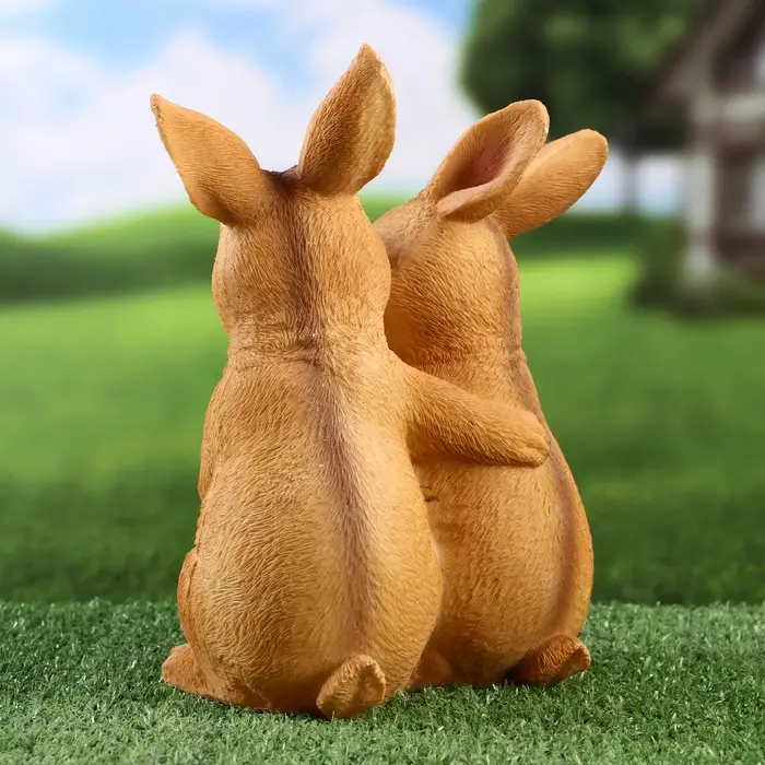 Фигурка "Семья зайцев" 11х15х23см ///