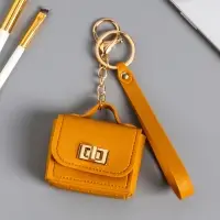 Брелок кожзам с карабином, с ремешком "Сумочка" жёлтый 6,2х2,5х7 см Брелок кожзам с карабином, с ремешком "Сумочка" жёлтый 6,2х2,5х7 см