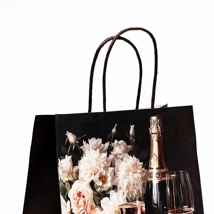 Пакет крафт «Праздник» 22×12×27 см Пакет крафт «Праздник» 22×12×27 см