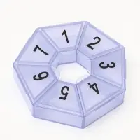 Таблетница &laquo;Цифры&raquo;, 7.5&times;7.5&times;1.7 см, 7 секций, МИКС