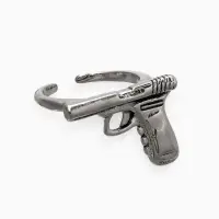 Кольцо GUN пистолет, цвет чернёное серебро, безразмерное