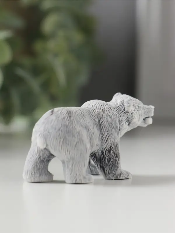 Сувенир "Медведь бурый" 3 (2 вида), 3,7см