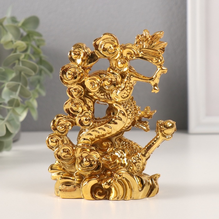 Нэцке полистоун Нэцке полистоун "Дракон силы и мудрости" золото 4,5х8,5х12,2 см