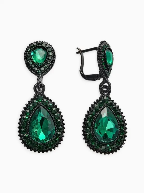 Серьги висячие со стразами &laquo;Вечерние&raquo;, дама, цвет изумрудный в чёрном металле