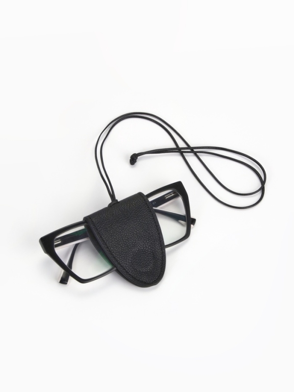 Держатель для очков на шею, шнурок  88 см, 4.5 х 7 см, чёрный Держатель для очков на шею, шнурок  88 см, 4.5 х 7 см, чёрный