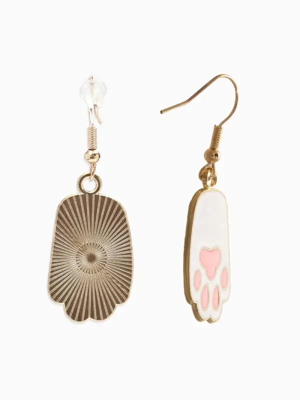 Серьги с эмалью &laquo;Лапка&raquo;, кота, розово-белые в золоте