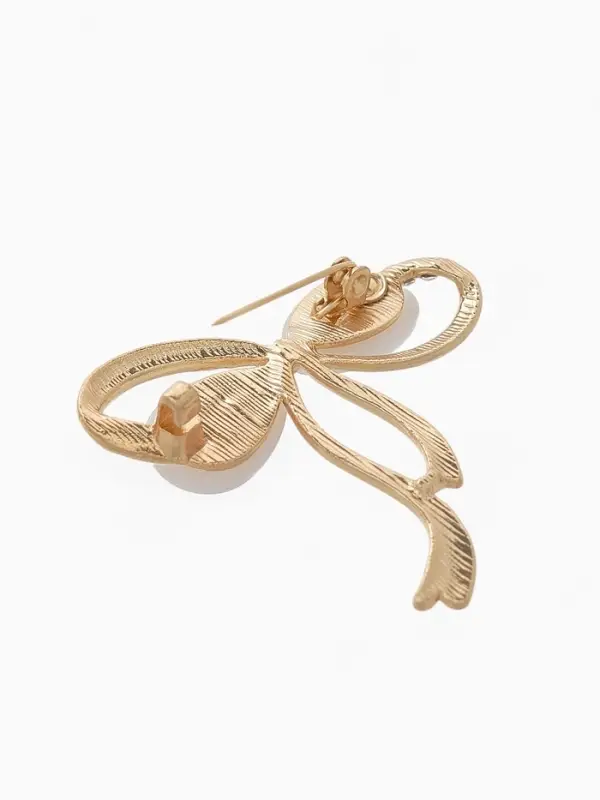 Брошь &laquo;Бантик&raquo;, с жемчужинками, белая в золоте