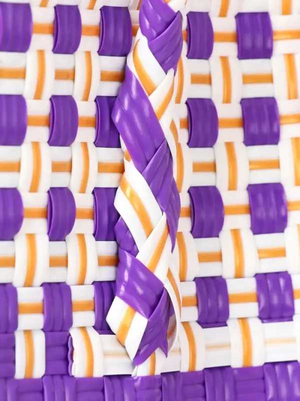 Сумка плетёная, 40&times;20&times;55 см, пластик, фиолетово-белая