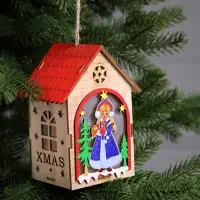 Ёлочная игрушка &laquo;Домик со Снегурочкой&raquo;, 14.5&times;11&times;8.5 см, 1 LED, от батареек, свечение тёплое белое