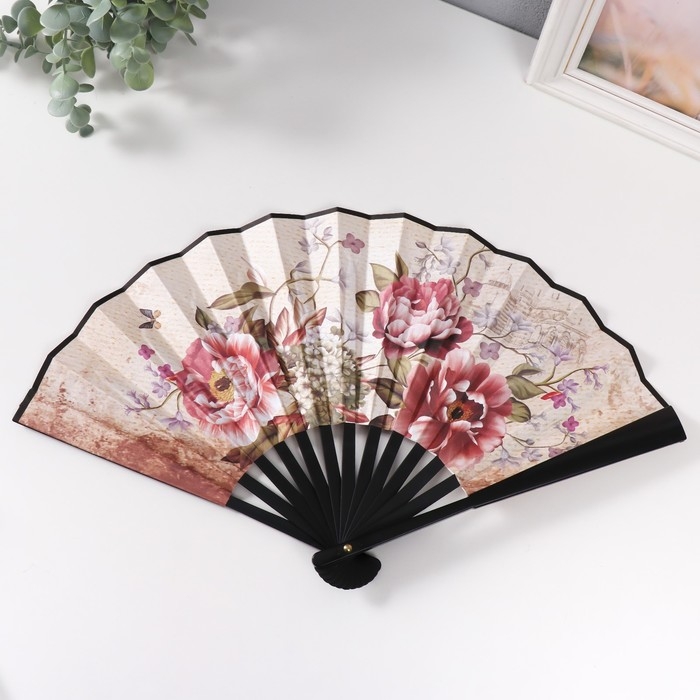 Веер пластик, текстиль h=26,5 см  Веер пластик, текстиль h=26,5 см "Розовые цветы на светлом фоне"