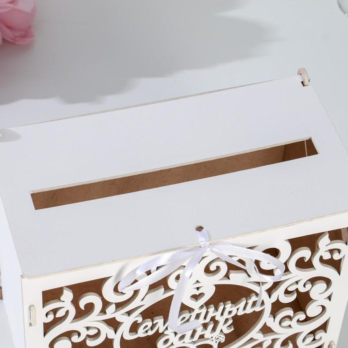 Семейный банк с вензелями, 24х14х20 см, Белый Семейный банк с вензелями, 24х14х20 см, Белый