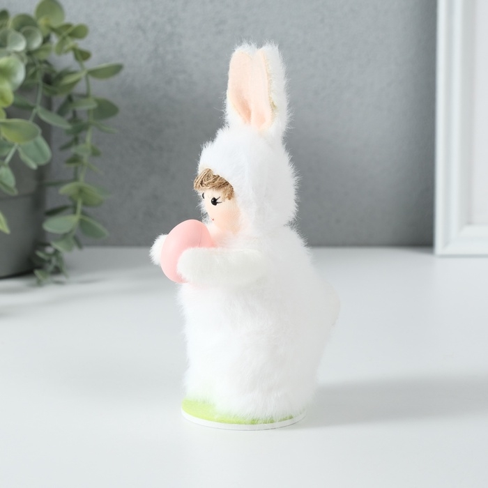 Кукла интерьерная  Кукла интерьерная "Малыш в костюме зайчика с яйцом" 6х7х15 см