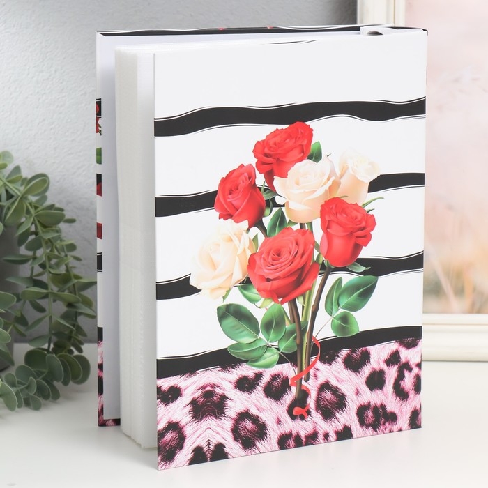 Фотоальбом на 200 фото 10х15 см Фотоальбом на 200 фото 10х15 см "Розы и животный принт" МИКС 26х20,5х5,6 см
