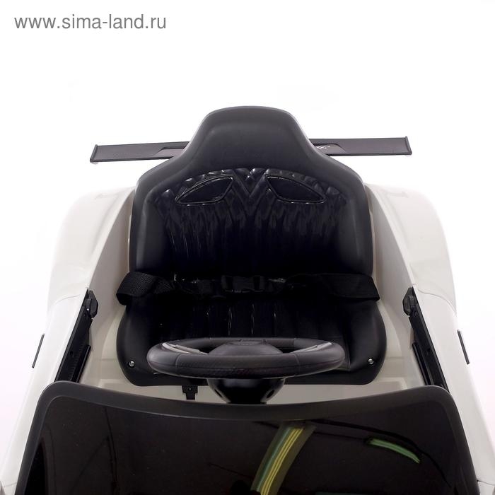 Электромобиль Spyder, с радиоуправлением, цвет белый Электромобиль Spyder, с радиоуправлением, цвет белый