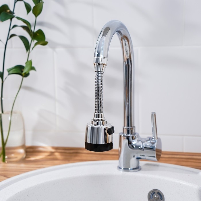 Насадка на кран для экономии воды с изменяемым напором и углом струи Доляна, 17 см Насадка на кран для экономии воды с изменяемым напором и углом струи Доляна, 17 см