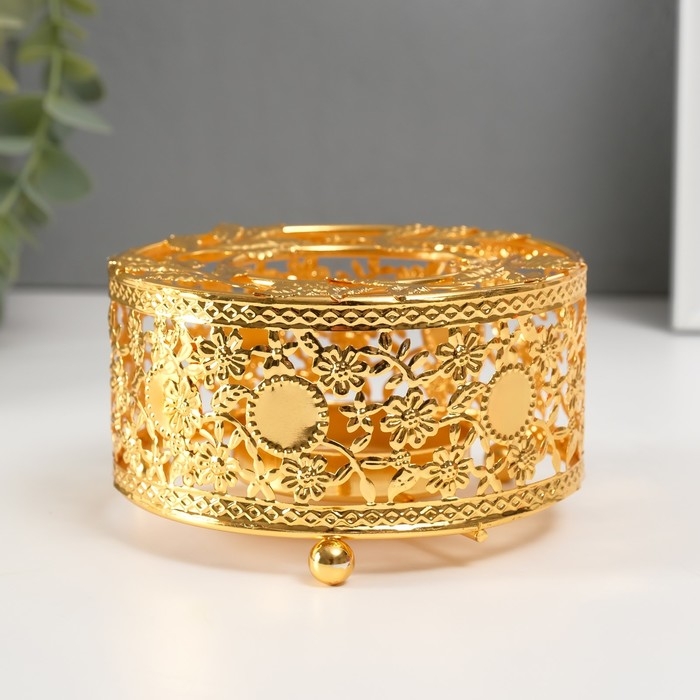 Подсвечник металл на 1 свечу  Подсвечник металл на 1 свечу "Круг. Венок из листьев" золото d=5,5 см 11х11х5,6 см