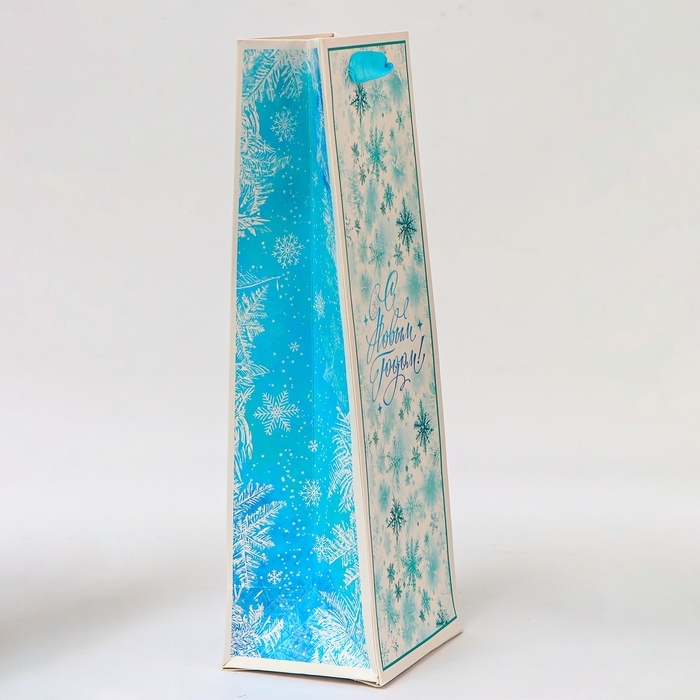 Новый год. Пакет подарочный новогодний под бутылку «Мороз», 13 x 36 x 10 см. Новый год. Пакет подарочный новогодний под бутылку «Мороз», 13 x 36 x 10 см.