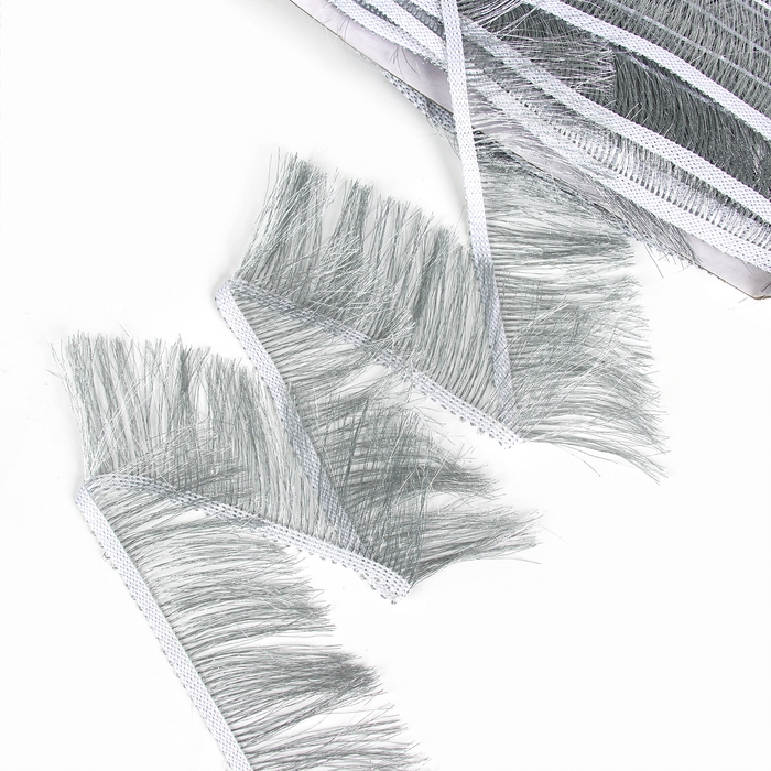 Тесьма с бахромой, цвет серебро ширина 6 см, по 25 м Тесьма с бахромой, цвет серебро ширина 6 см, по 25 м