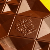 Шоколад молочный «АнтиБубнин», 70 г. Шоколад молочный «АнтиБубнин», 70 г.