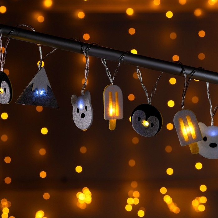 Гирлянда «Нить» 1.35 м с насадками «Эскимо», IP20, прозрачная нить, 10 LED, батарейки AAх2 (нет в комплекте), свечение белое