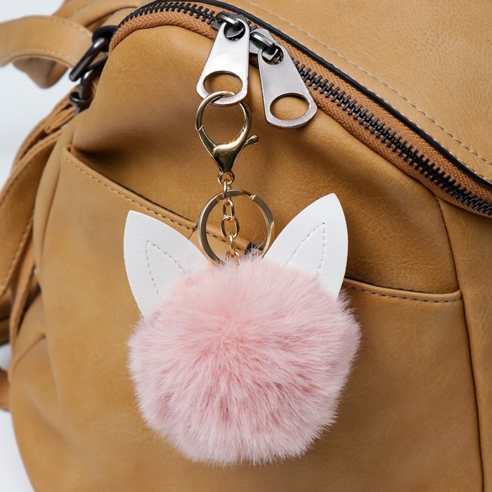 Пушистик на кольце "Котик с золотыми усиками" МИКС d=10 см