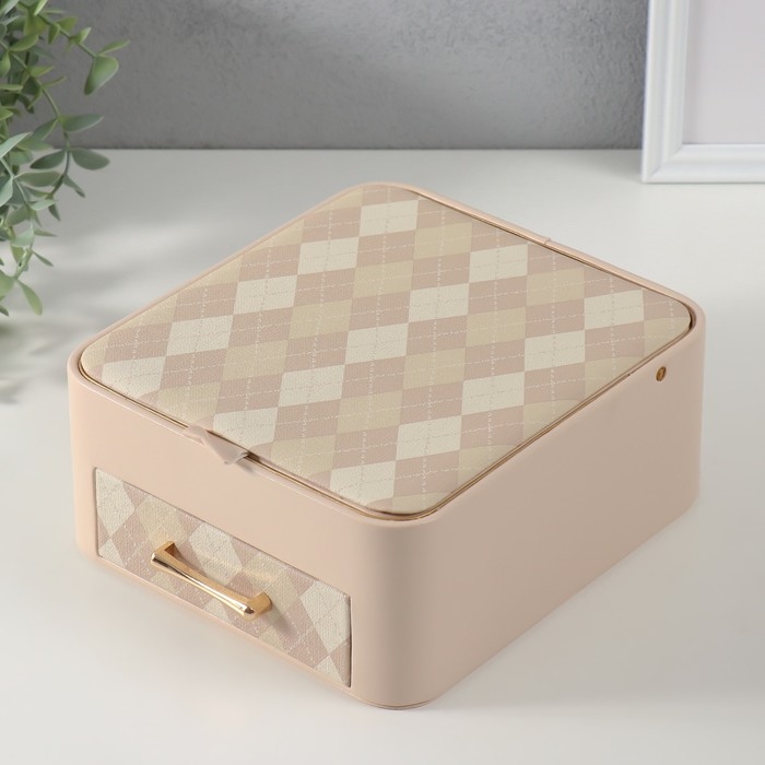 Шкатулка кожзам для украшений  Шкатулка кожзам для украшений "Клетка" молочная 20х22,5х9,5 см
