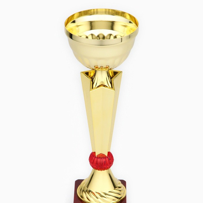 Кубок 174А, наградная фигура, золото, подставка пластик, 33 х 12 х 9,5 см. Кубок 174А, наградная фигура, золото, подставка пластик, 33 х 12 х 9,5 см.