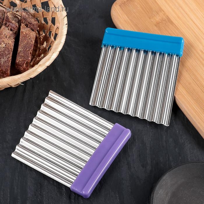 Нож для фигурной резки Доляна «Гребень», 10×9 см, цвет МИКС Нож для фигурной резки Доляна «Гребень», 10×9 см, цвет МИКС