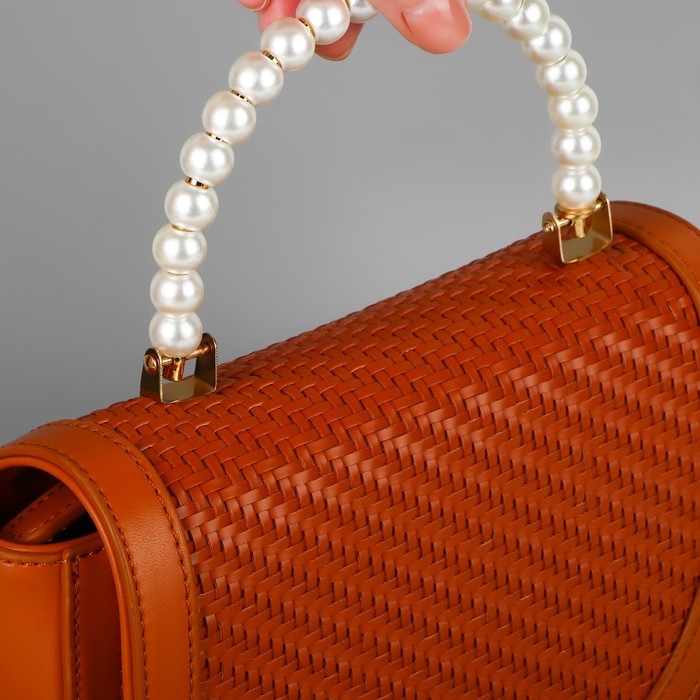 Ручка для сумки, металлическая, жемчужные бусы, на прокол, 12,5 × 9 × 1,2 см, цвет белый/золотой Ручка для сумки, металлическая, жемчужные бусы, на прокол, 12,5 × 9 × 1,2 см, цвет белый/золотой