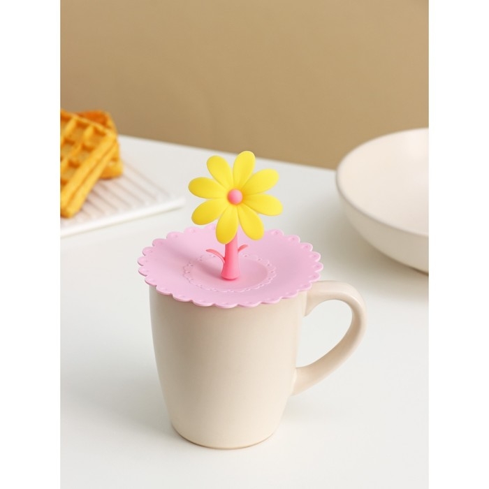 Крышка - непроливайка силиконовая Доляна «Цветочек», d=10,5 см, цвет розовый Крышка - непроливайка силиконовая Доляна «Цветочек», d=10,5 см, цвет розовый