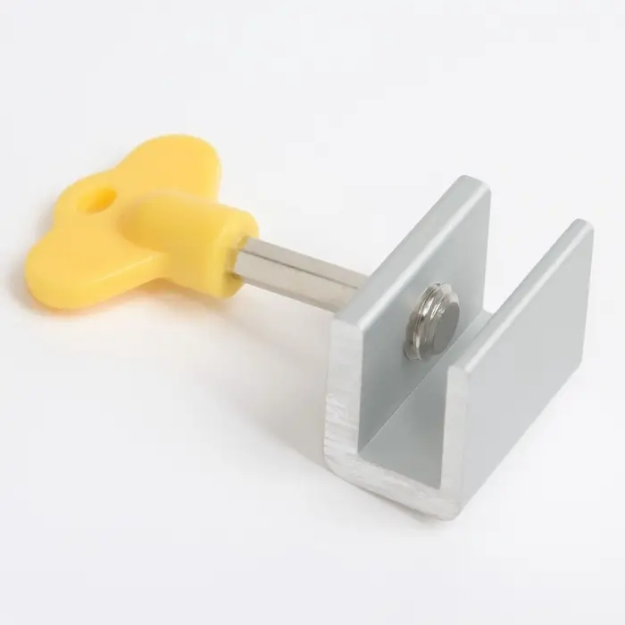Блокиратор для окон и раздвижных дверей Крошка Я &laquo;Ключик&raquo;, под профиль 10 мм, желтый