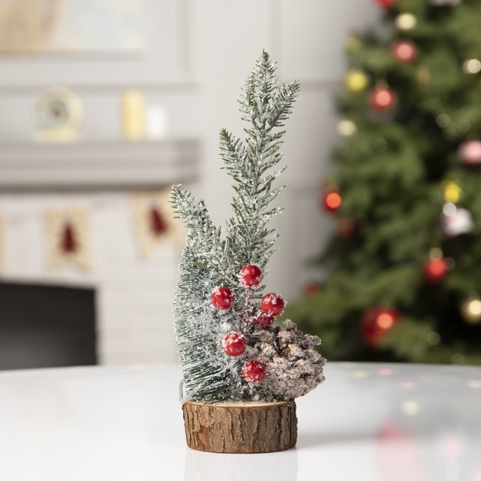 Светодиодная фигура «Ёлка с шишкой», 8.2 × 29 × 8.2 см, пластик, батарейки CR2032х2 (в комплекте), свечение тёплое белое