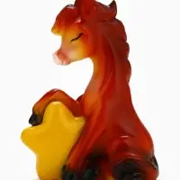 Фигурка новогодняя «Лошадка со звездой» полистоун 9 см Фигурка новогодняя «Лошадка со звездой» полистоун 9 см