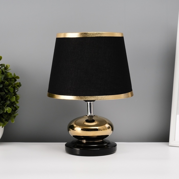 Настольная лампа с абажуром RISALUX «Капли», 1×40 Вт, Е27, чёрный /золото, 17×17×24 см Настольная лампа с абажуром RISALUX «Капли», 1×40 Вт, Е27, чёрный /золото, 17×17×24 см