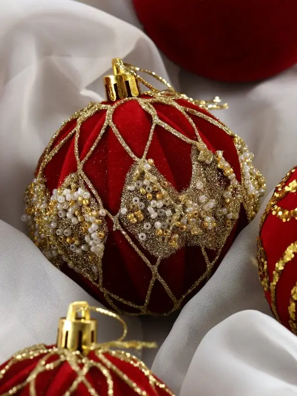 Набор шаров пластик d-8 см, 9 шт Набор шаров пластик d-8 см, 9 шт "Бархат. Фестиваль" феерия, красный